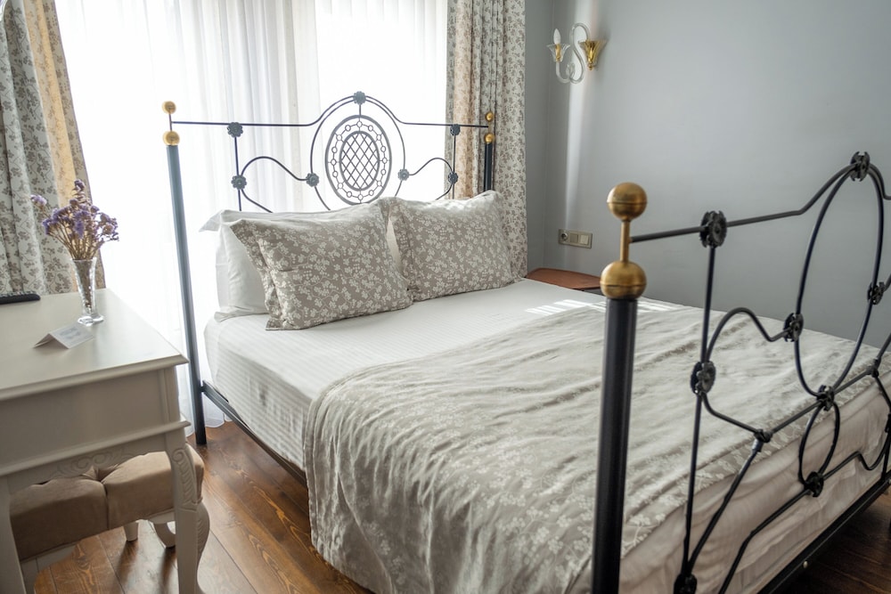 Standard Room photo 1