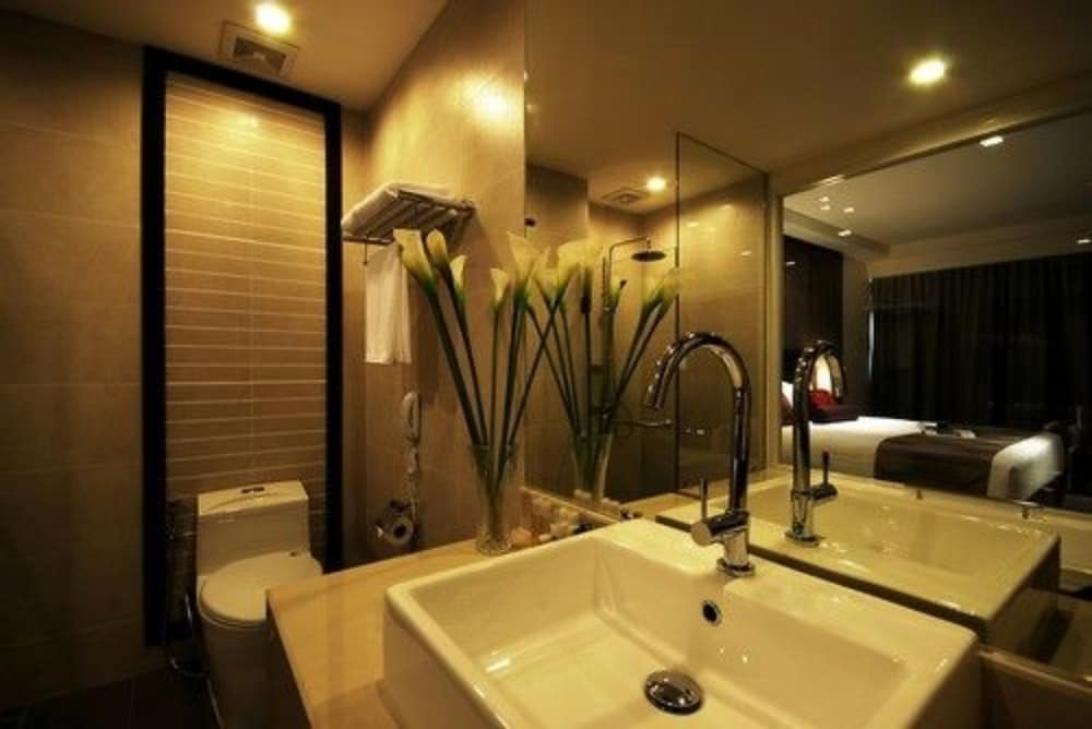 Deluxe room - Photo 16