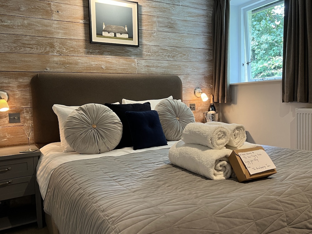 Double Room, Ensuite (Stable Block) photo 1