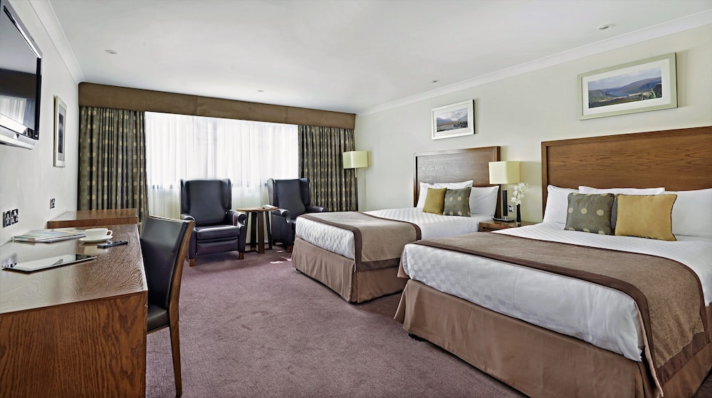 Premium Quadruple Room, 2 Double Beds - Photo 4