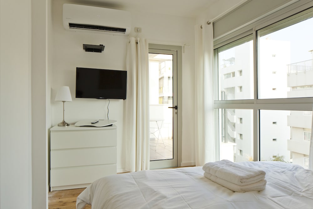 Exclusive Duplex