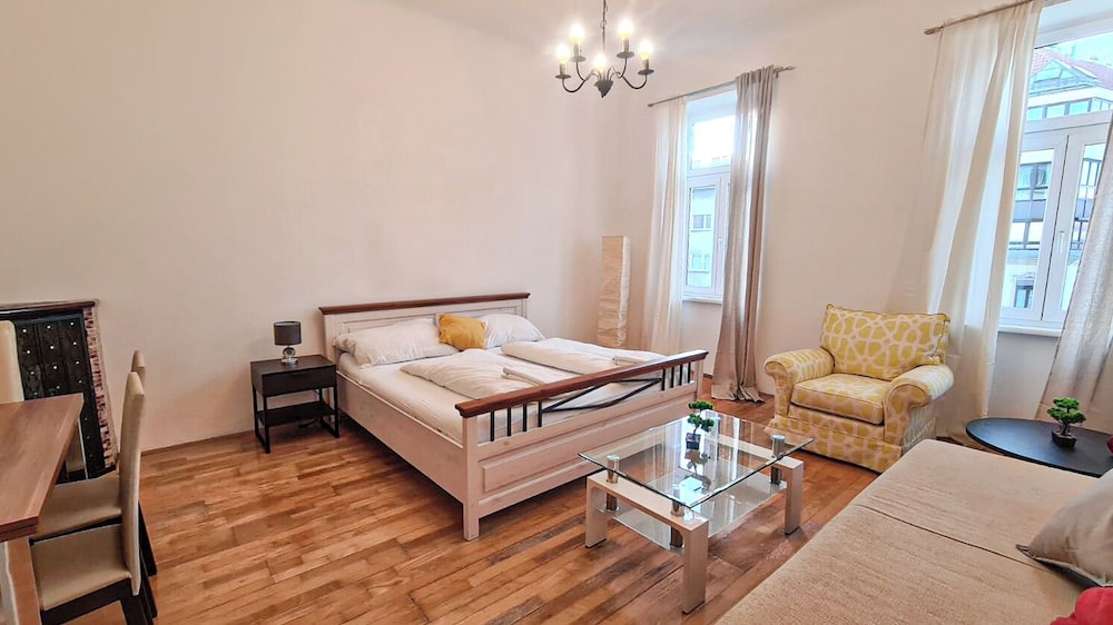 Basic Apartment