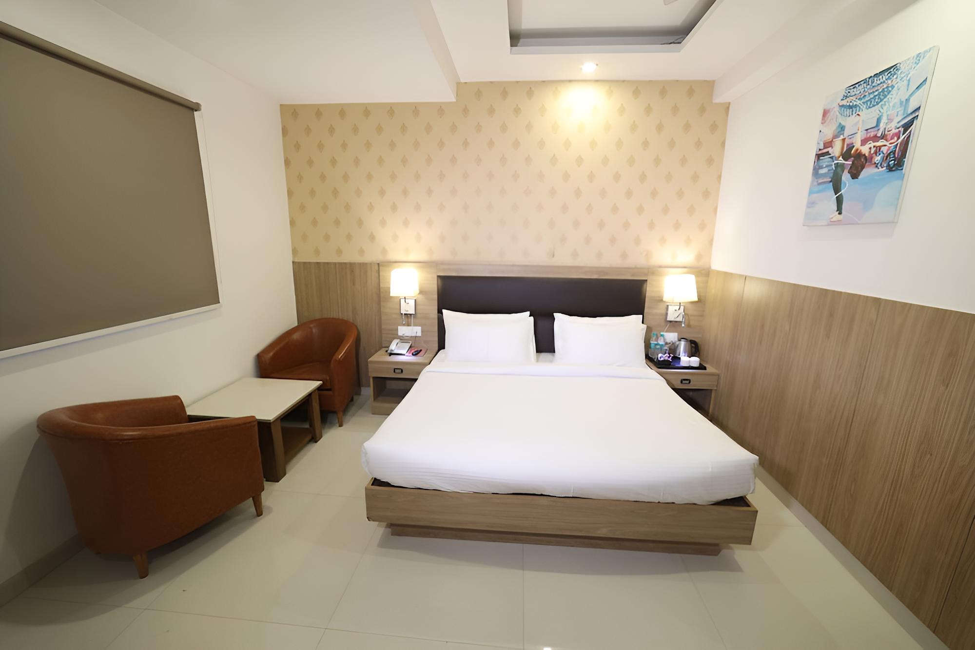 Family Suite, 2 Bedrooms, Connecting Rooms - Photo 11