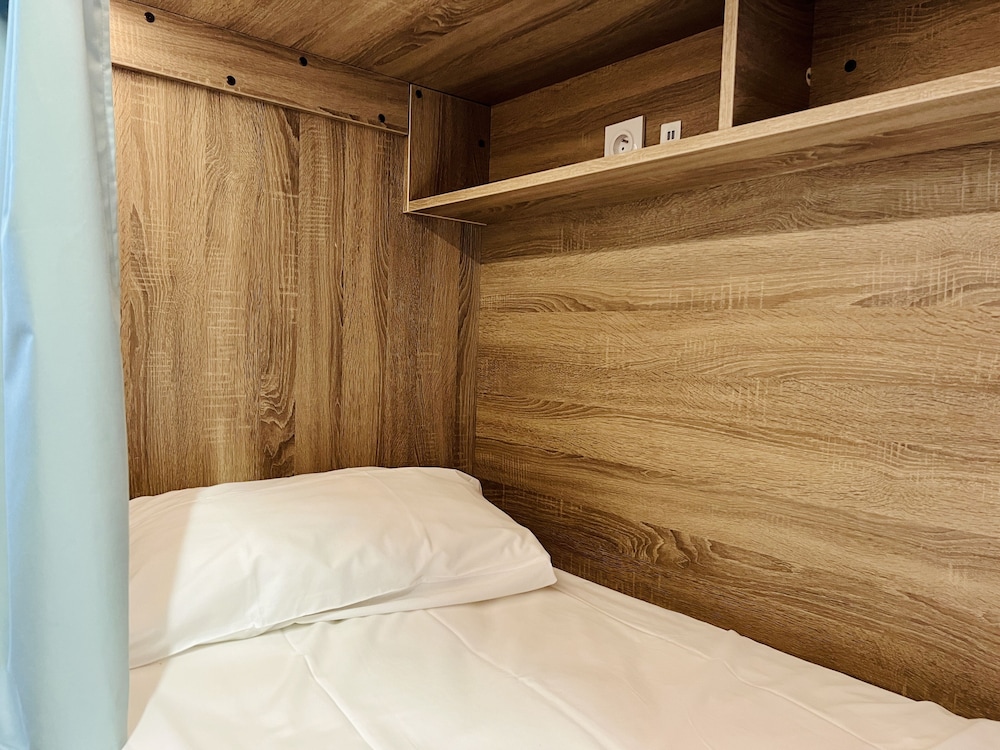 Family Room (4 personnes avec salle de bain) - Photo 4