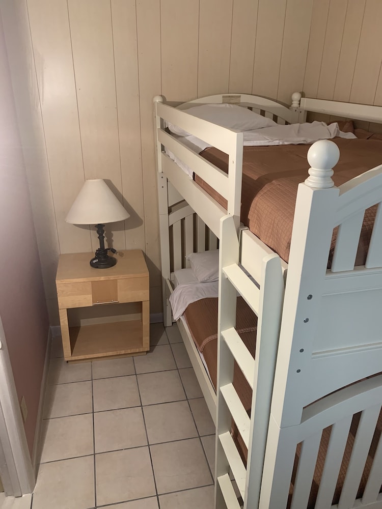 Wilmington Terrace Apartment 7