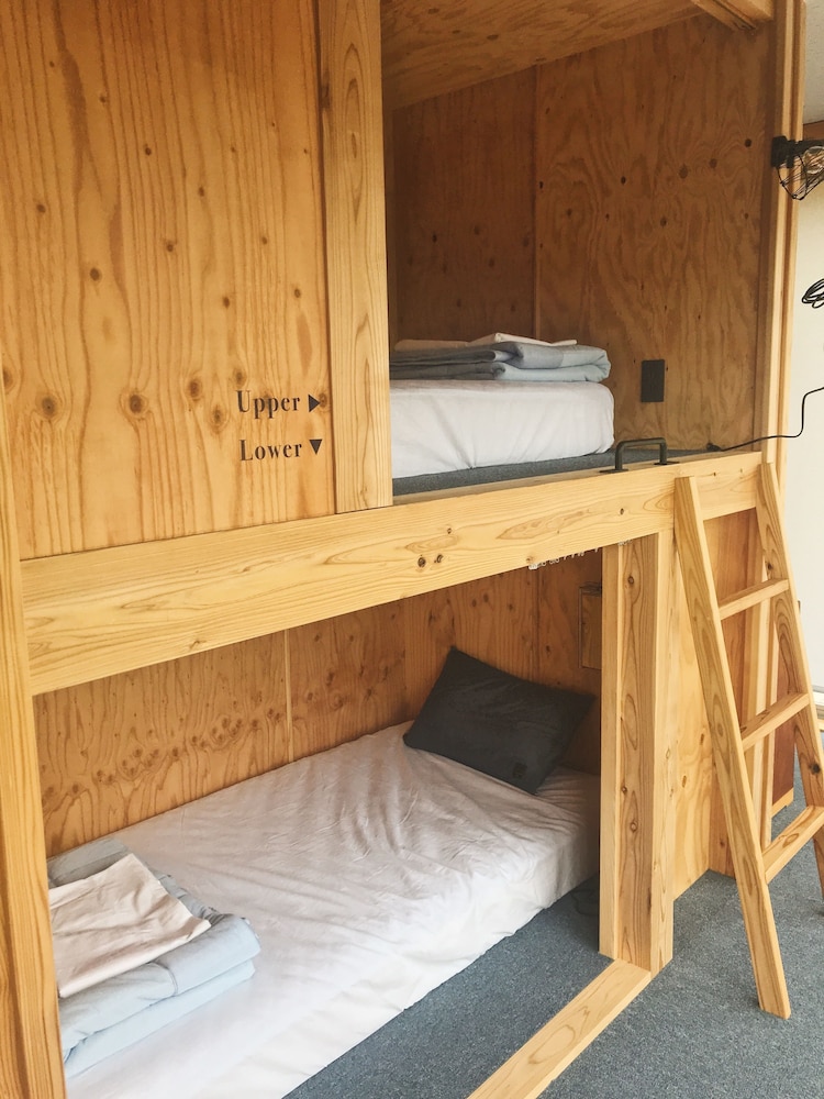 Standard Shared Dormitory, 2 Twin Beds, Non Smoking photo 2
