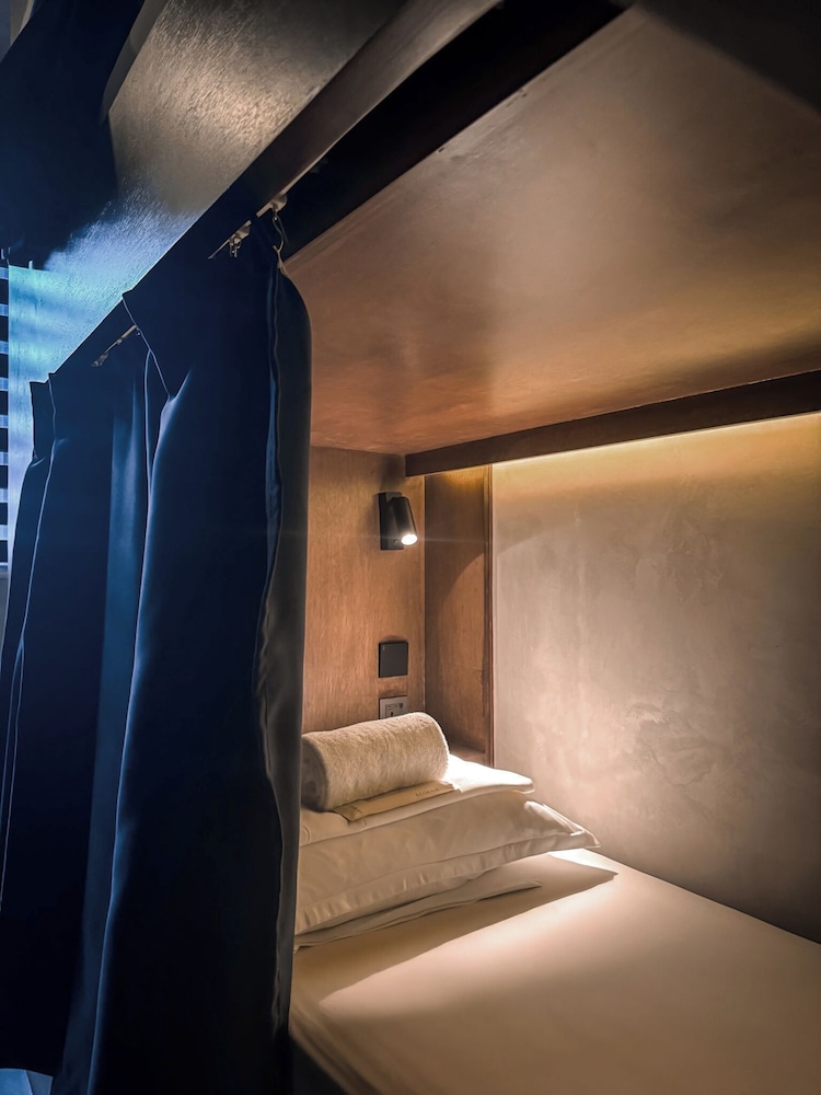 Lower Bunk Bed in 4-Bed Male Dorm photo 3