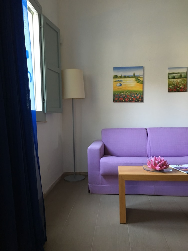 Double Room, Accessible - Photo 3
