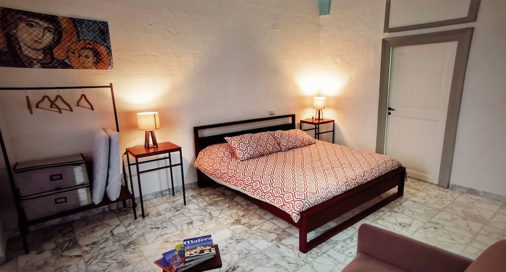 Classic Quadruple Room, City View