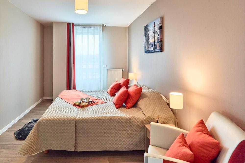 Apartment - Photo 1