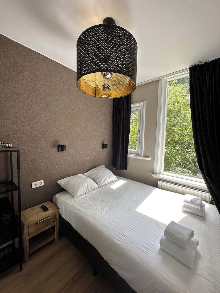 Economy Double Room photo 3
