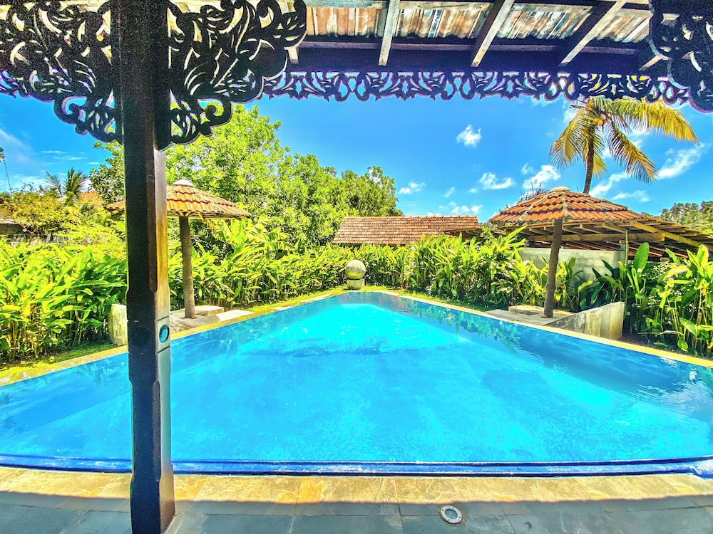 Honeymoon Villa, 1 King Bed, Private Pool, River View photo 2