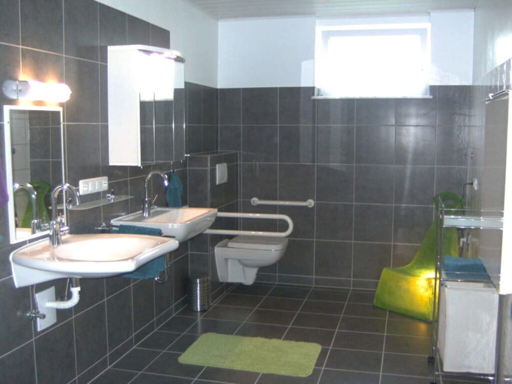 Apartment photo 2