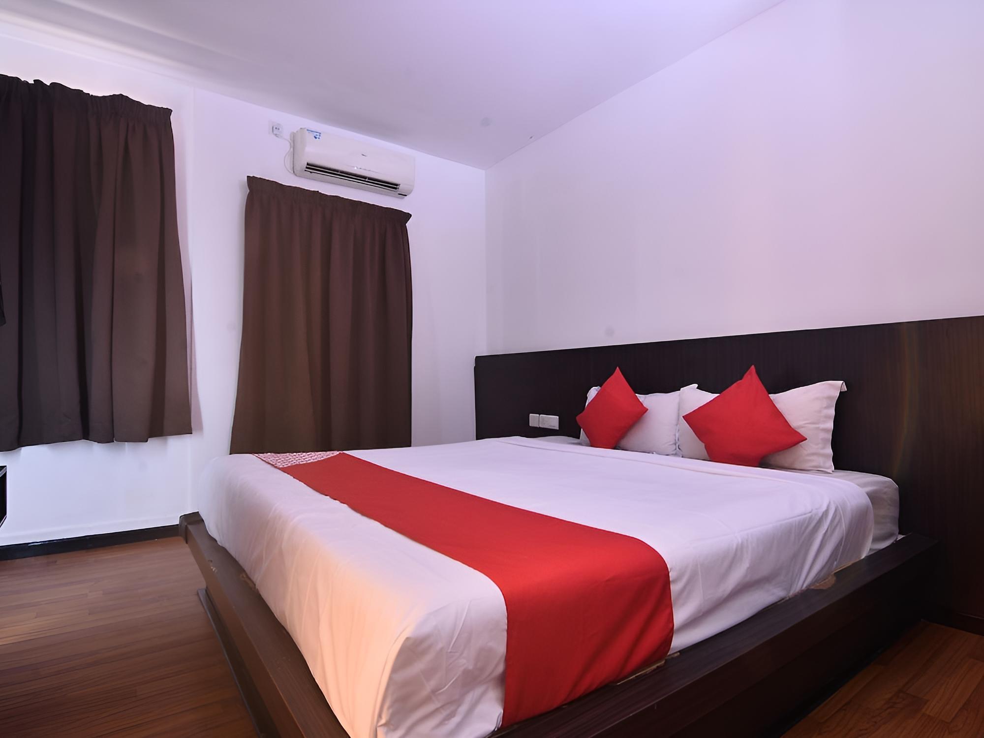 Standard Double Room, 1 King Bed photo 2