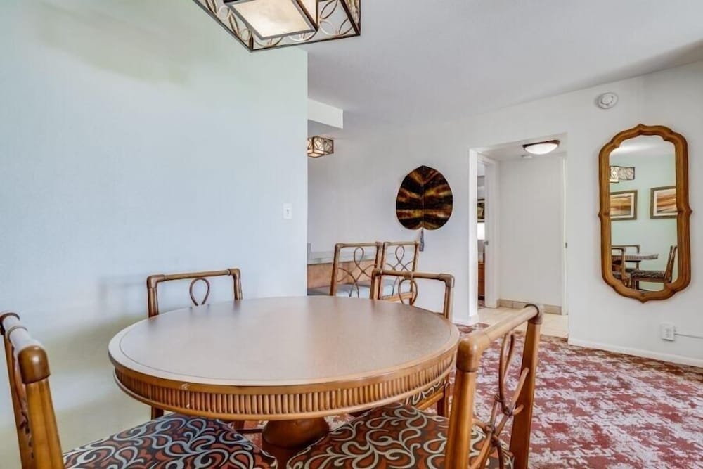 Condo, 1 Bedroom photo 2