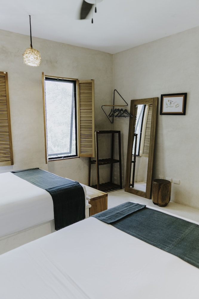 Deluxe Room - Photo 2