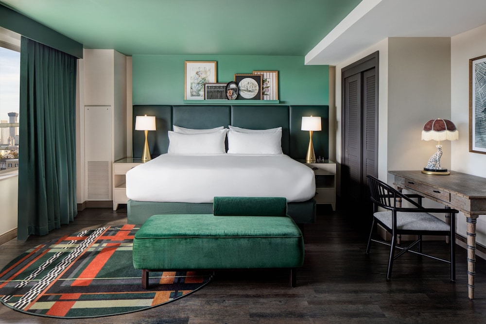 Executive Room, 1 King Bed photo 1