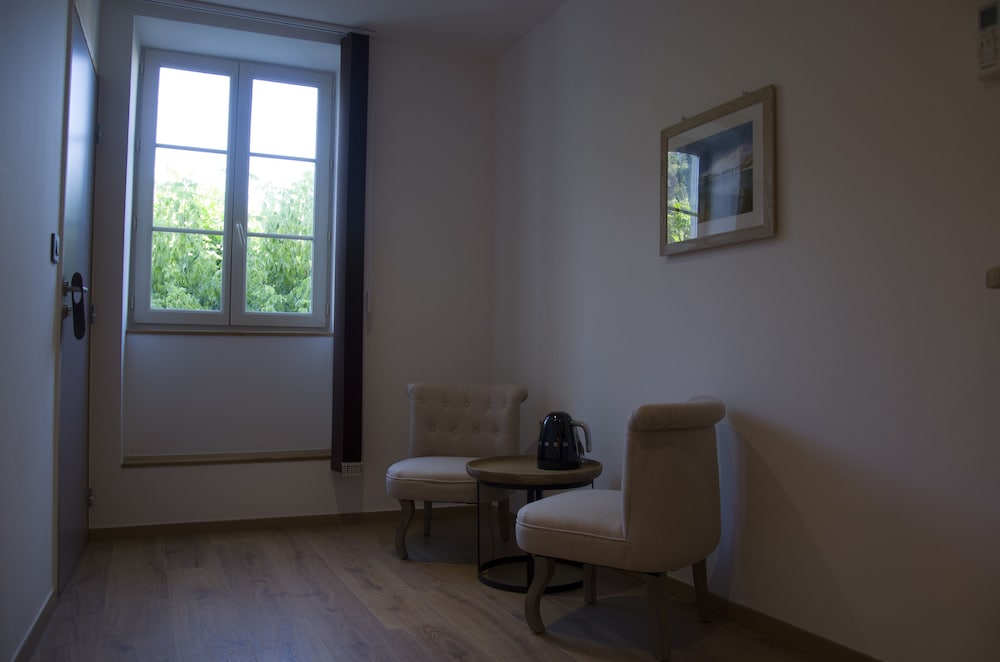 Executive Double Room, Ensuite, City View - Photo 12