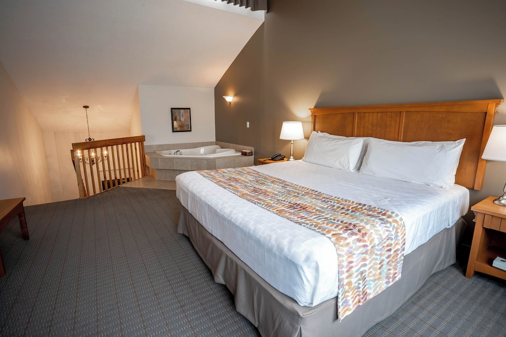 Executive suite - main pavilion