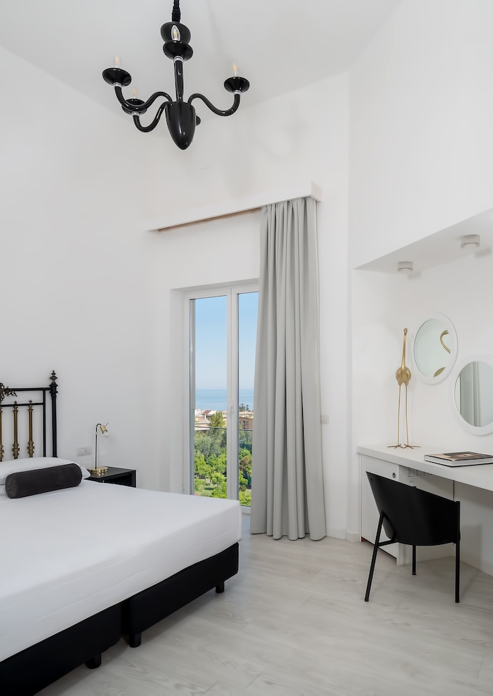 Premium Room, Sea View (with window only)