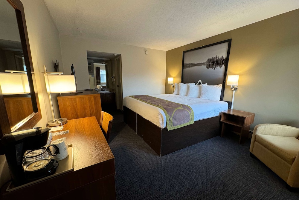 Room, 1 King Bed, Non Smoking (Efficiency) - Photo 2