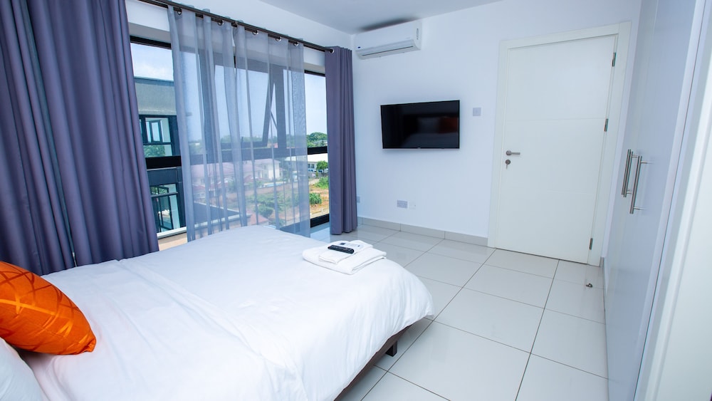 Luxury Room, 2 Bedrooms, Pool View photo 1