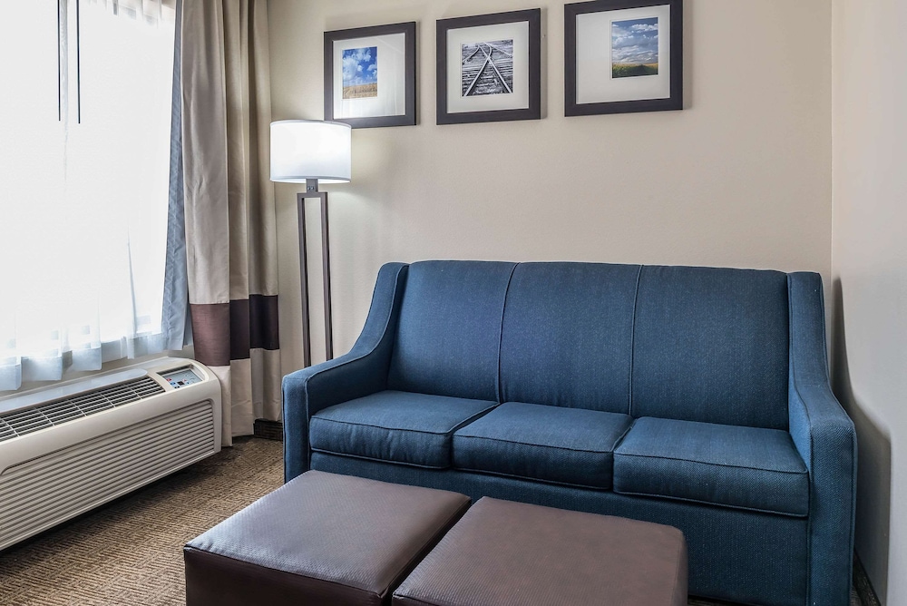 Suite, 1 King Bed, Non Smoking - Photo 31