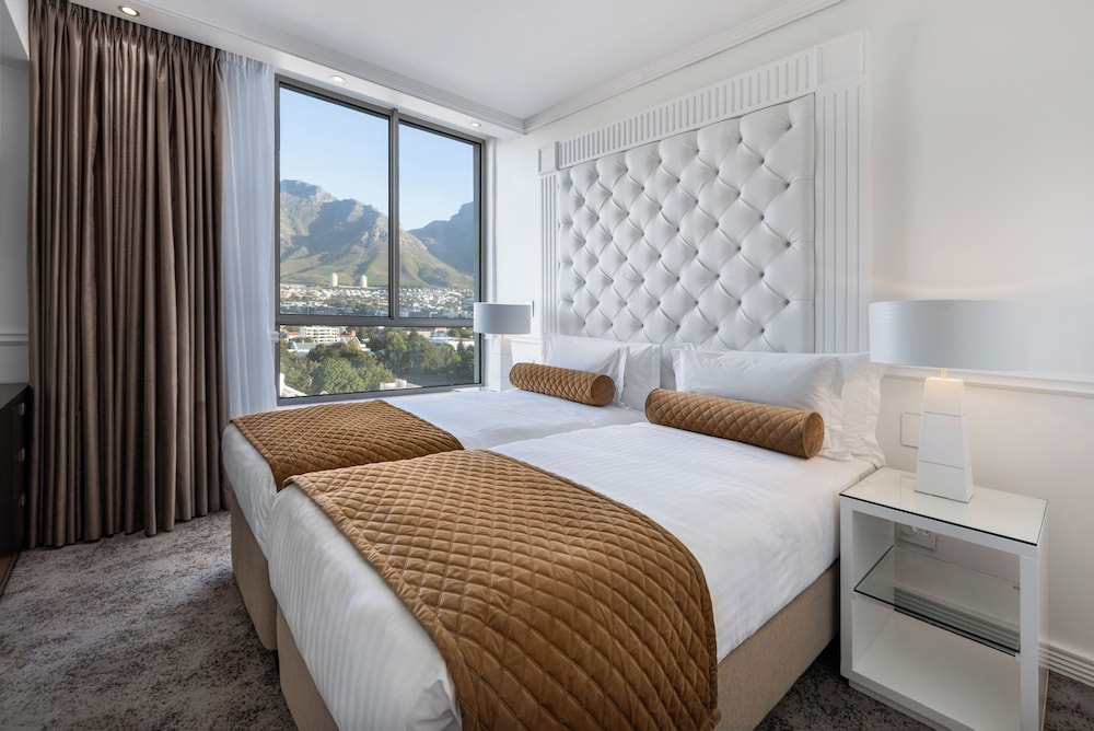 Executive Suite, 2 Bedrooms - Photo 1