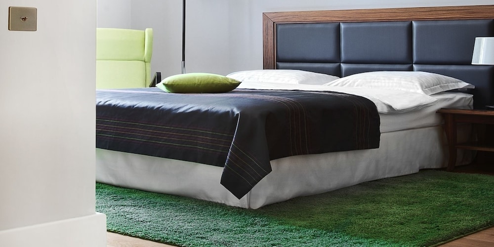 Deluxe Single Room