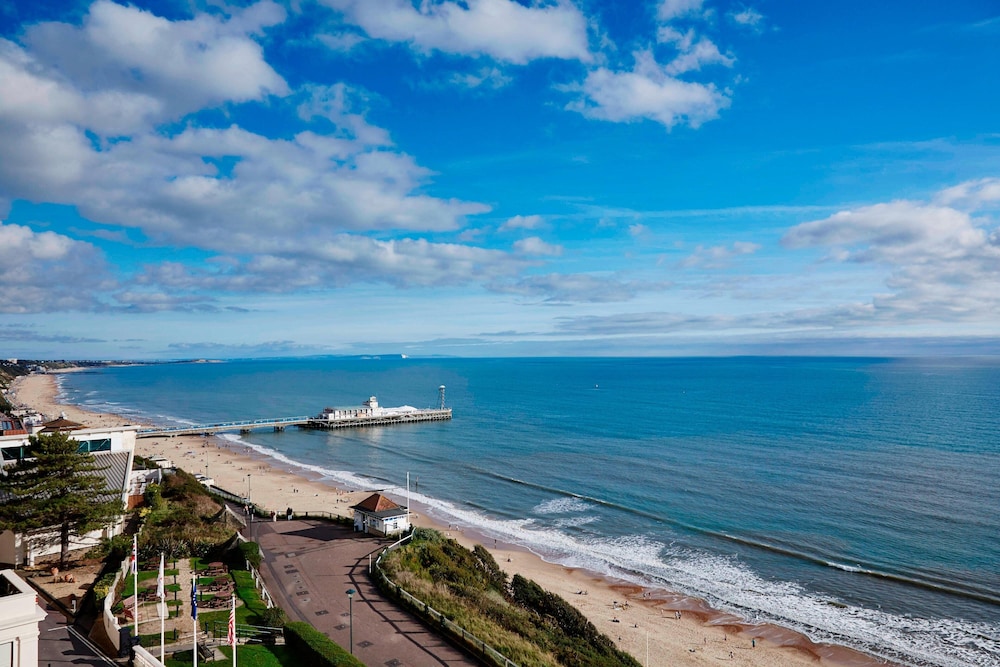 Signature Room, 1 King Bed, Sea View - Photo 4