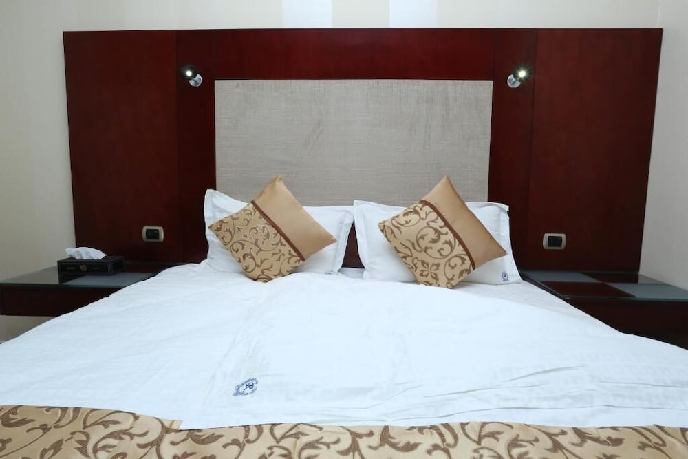 Deluxe Suite, 1 Bedroom photo 2
