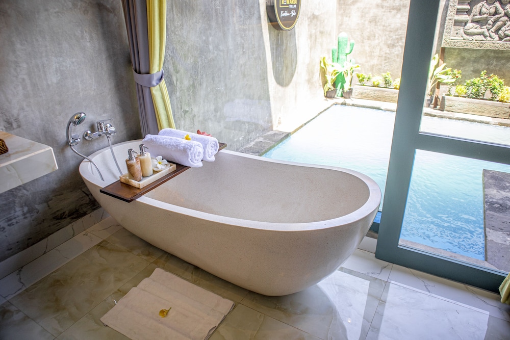 One Bedroom Private Pool Villa - Photo 3