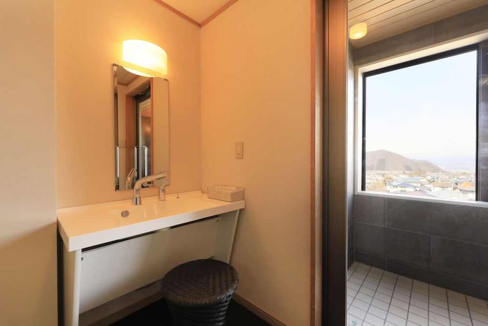 Family Suite, 1 Bedroom, Non Smoking, Private Bathroom photo 2