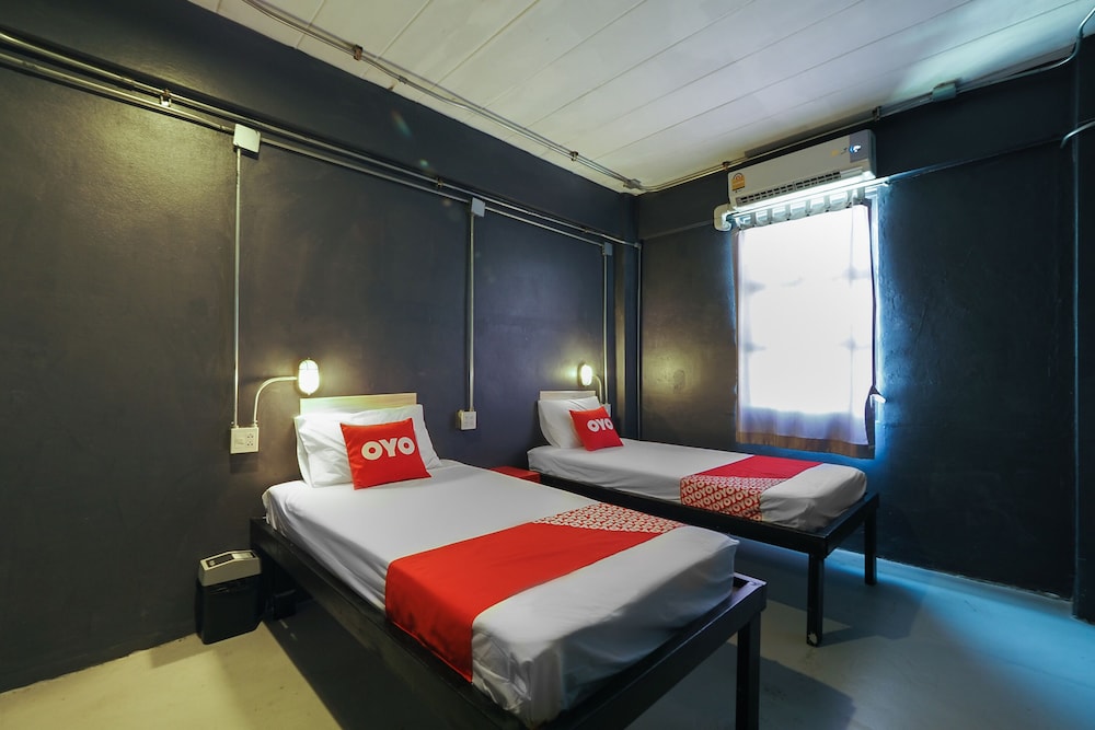 Premium Twin Room, Shared Bathroom photo 1