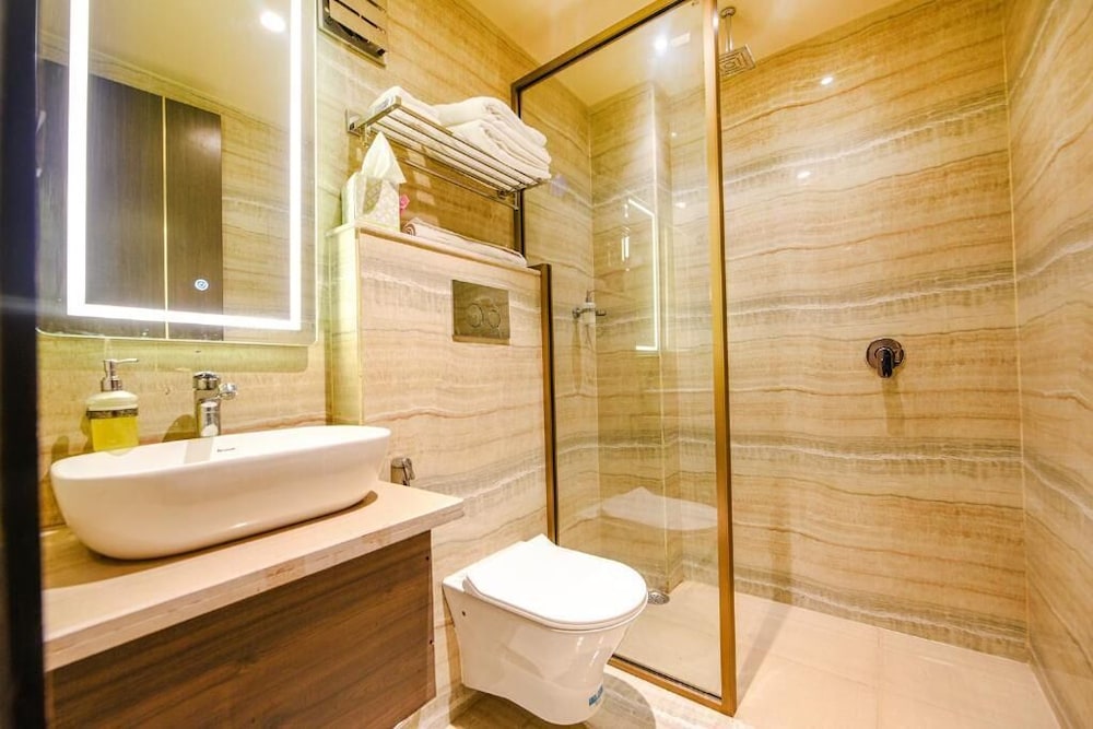 Double Room - Photo 9
