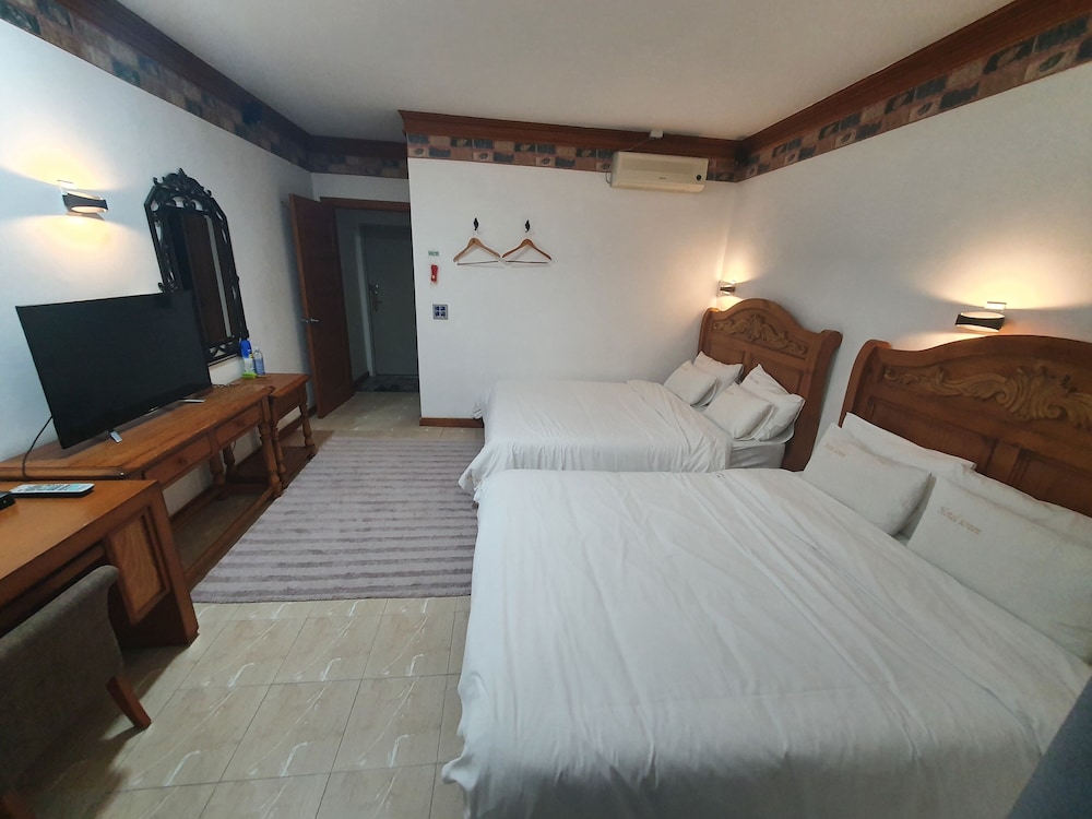 Hinoki Twin Room photo 2
