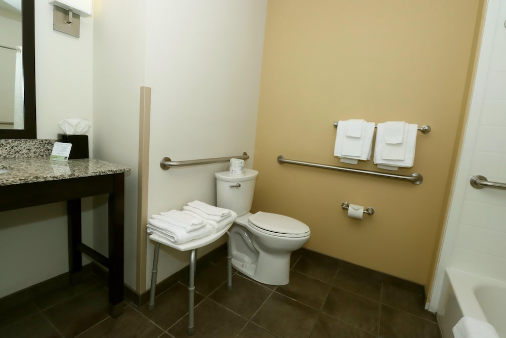 Room, 2 Queen Beds, Accessible, Non Smoking photo 3