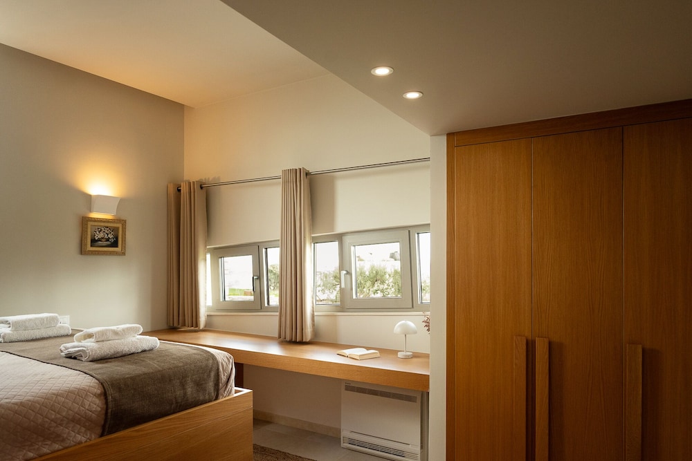 Villa photo 1