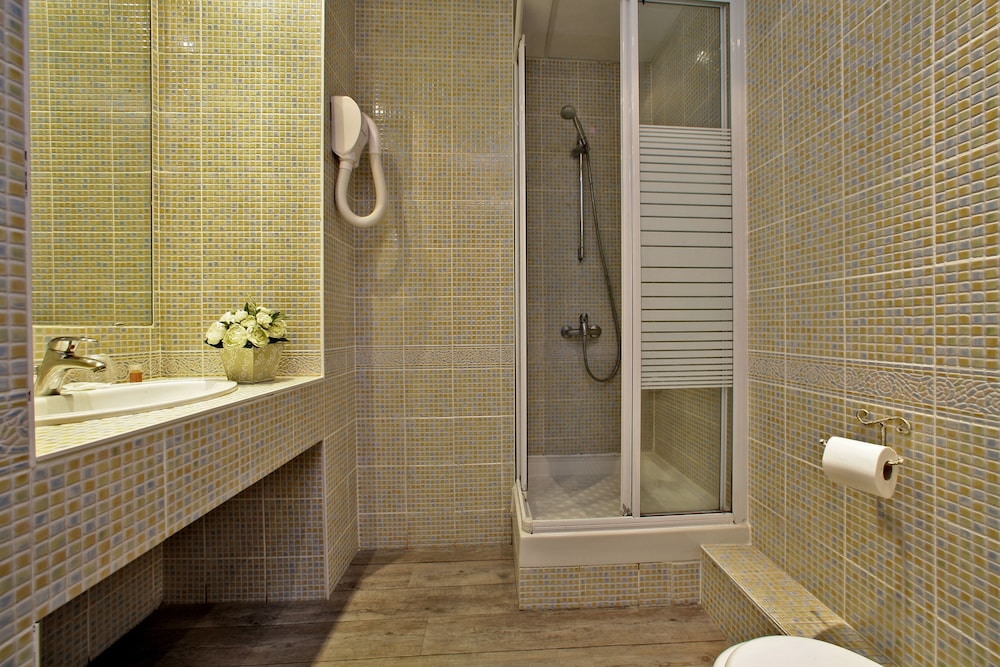 Standard Double Room, Air conditioning - Photo 6