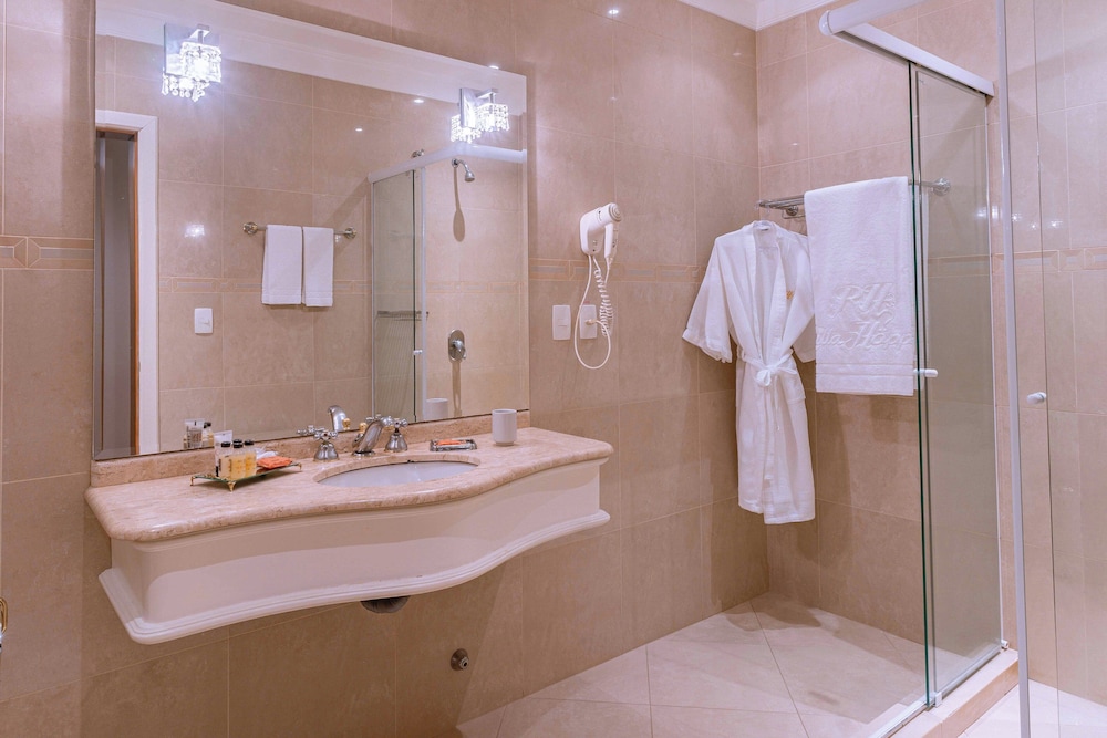 Royal Suite, Jetted Tub