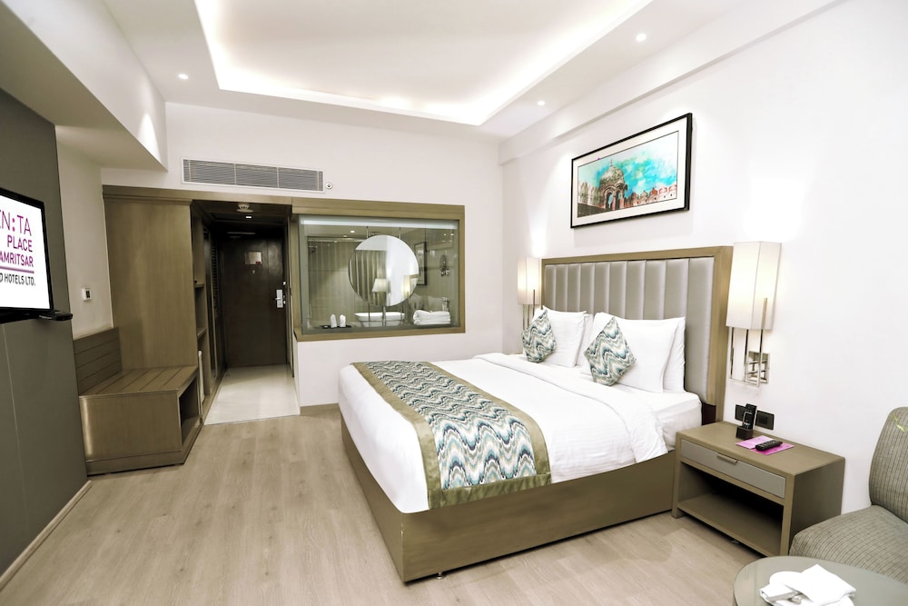 Executive Double Room - Photo 1