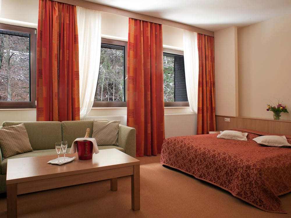 Classic Suite, 1 Bedroom, Balcony (2) photo 1