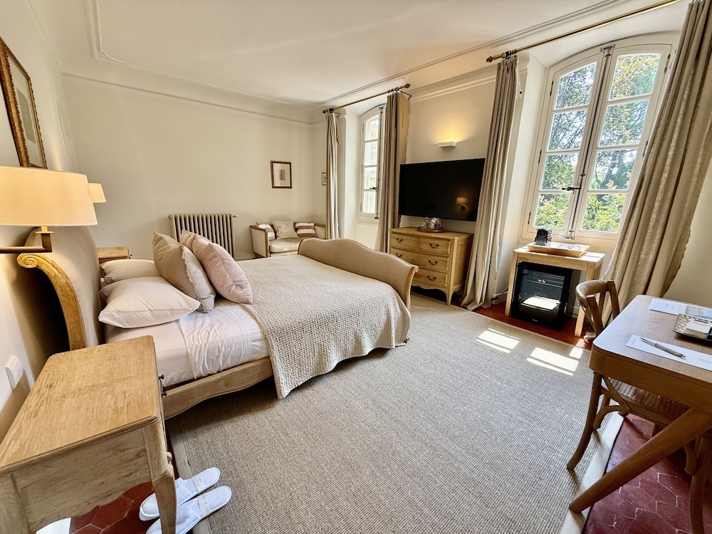 Premium Double Room, Ensuite, Garden View (Rose)