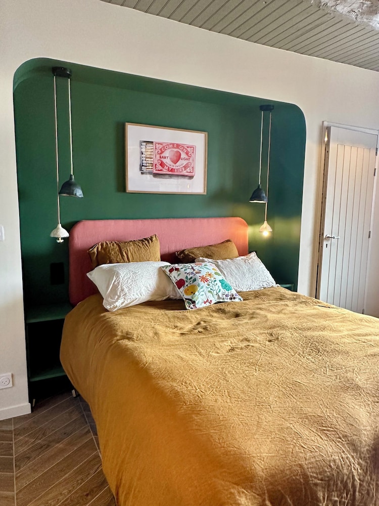 Deluxe Room, Garden View