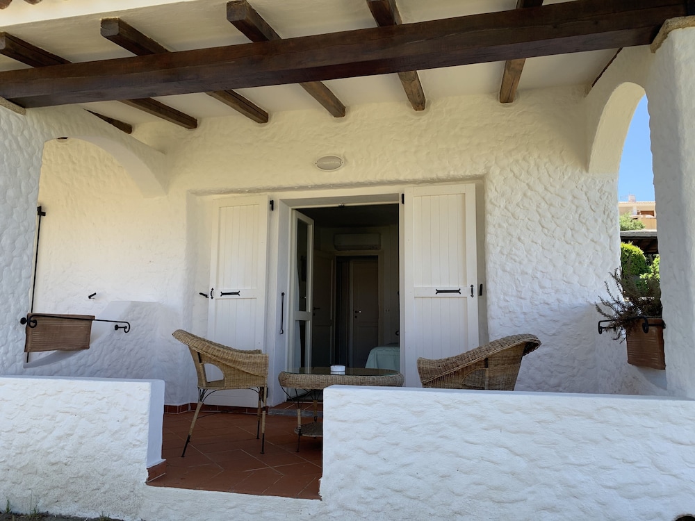 Classic Studio, 1 Bedroom, Kitchen, Garden View photo 2