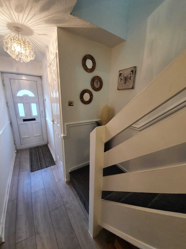 Bv Luxury Spacious 3 Bedroom House At Isaac Close, Photo 68