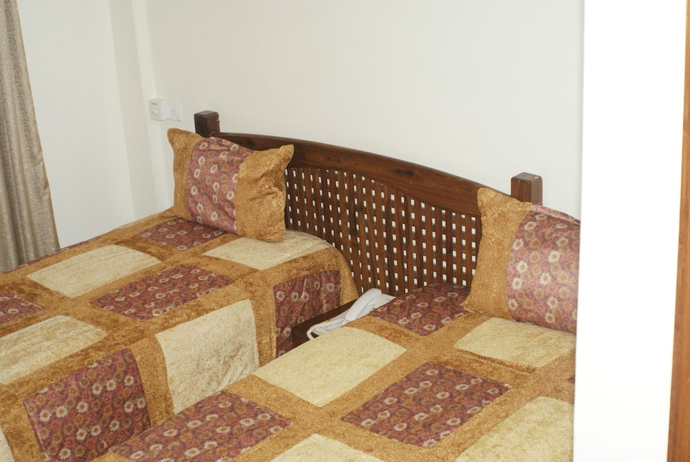 Double or Twin Room, Non Smoking, Mountain View