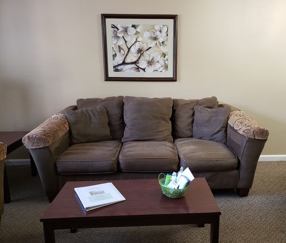 Standard Suite, 2 Bedrooms, Non Smoking, 2 Bathrooms photo 3