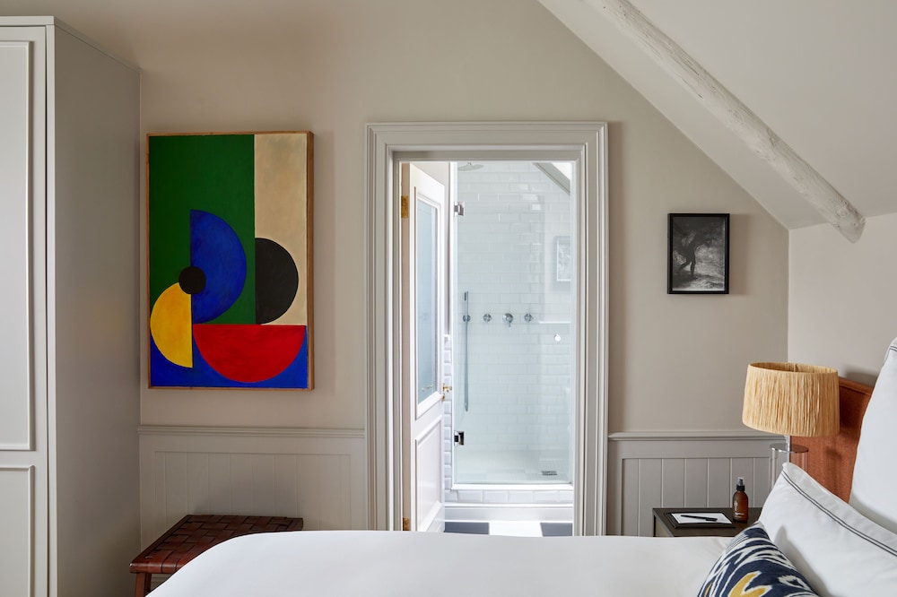 Comfort Room photo 3