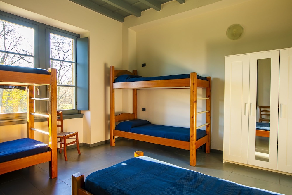 Shared Dormitory, Mixed Dorm, Private Bathroom (5 beds) photo 3
